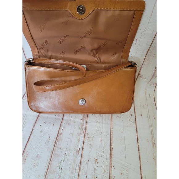 Fossil Structured Leather Handbag - Picture 6 of 11